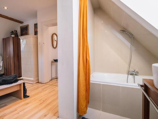 Skyview Apartment Mountain Views 耶莱尼亚古拉 外观 照片